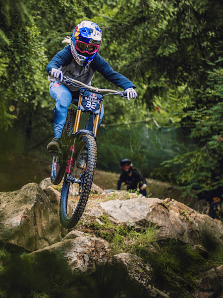 Red bull mountain bike riders discount