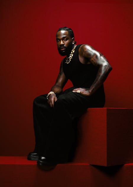 L’ego de Tayc pourrait sembler surdimensionné mais il n’est qu’à l’image de son perfectionnisme et de la rigueur qu’il s’impose au quotidien. 