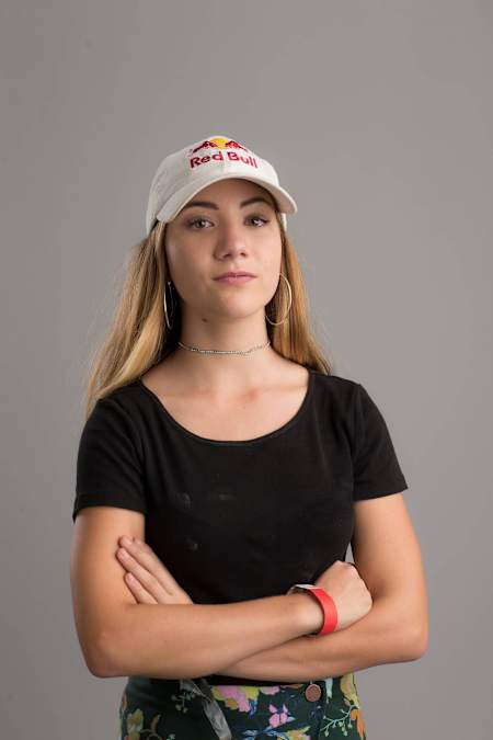 ガールズスケーター、ブライトン・ゾイナー