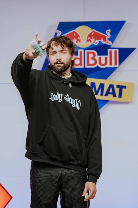 Red Bull Rap & Mat: Chivas