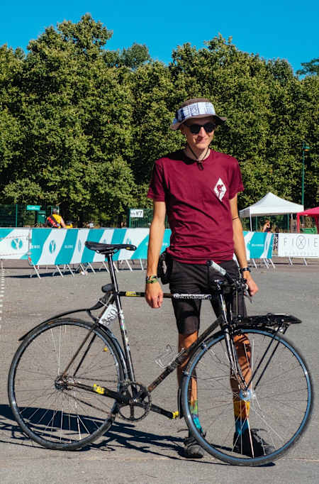 世界のメッセンジャー、バイクスナップ