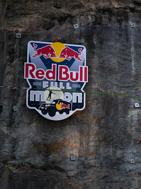 Red Bull Full Moon Highline - Cecilia Stock