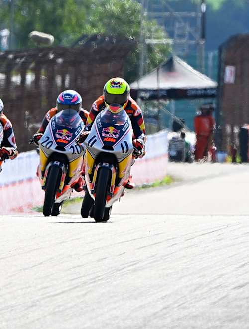 Kiandra Ramadhipa leading Race 1 at Sachsenring 2026