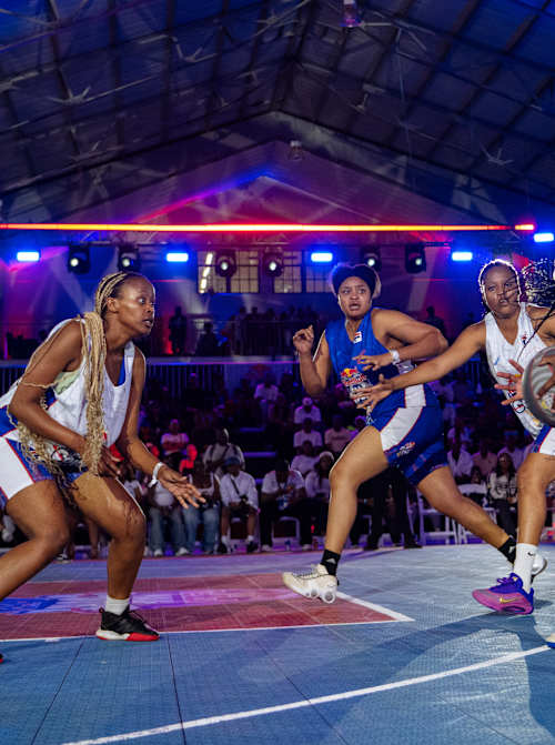 Intense action as Hoop Hustlers battle Isand Girls during Red Bull Half Court in Johannesburg, South Africa on September 13, 2025, electrifying the crowd with dynamic street basketball energy