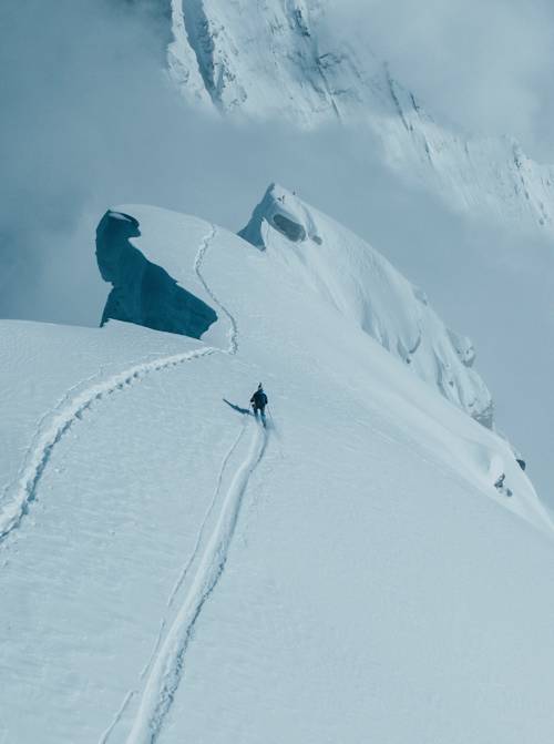 Andrzej Bargiel zjechał na nartach z Mt. Everestu