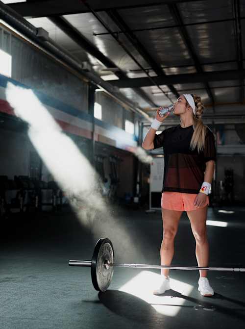 Haley Adams staying motivated with Red Bull Zero between her sets 