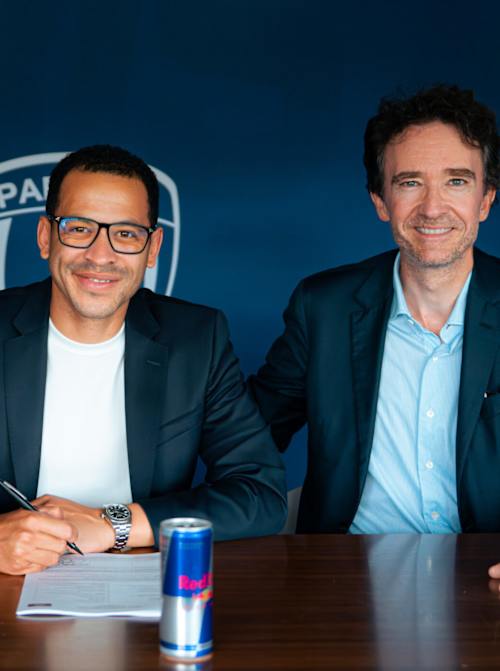 Liam Rosenior lors de sa présentation officielle au Paris FC en juillet 2026, avant la nouvelle saison de Ligue 1.