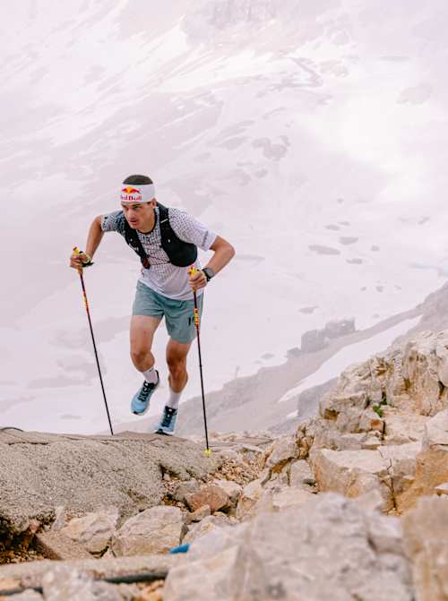 Anton Palzer knackt einen Rekord: Von München bis auf den Gipfel der Zugspitze braucht der Ausnahmeathlet nur 4:43:46. Es ist die FKT - die fastest known time. 