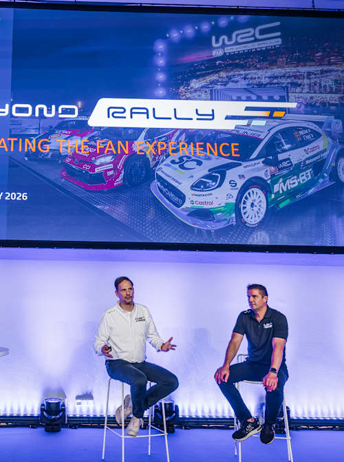 Marc de Jong and Bernhard Hafenscher discuss fan experience