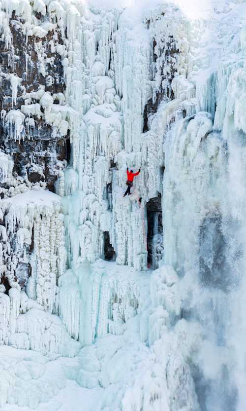 First ascent to the top of frozen Niagara Falls