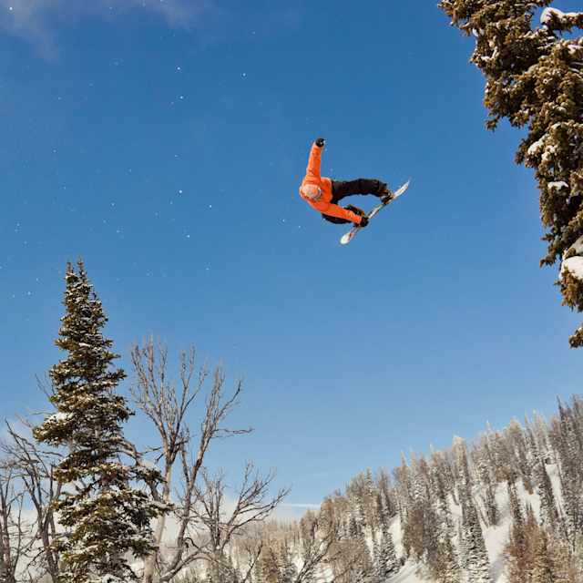 Snowboarder airtime on the Red Bull TV film The Art of Flight