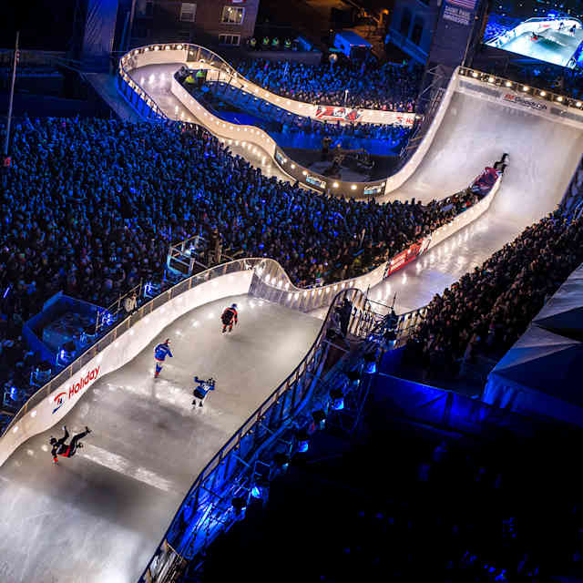 AP-1TPTTKQ851W11-headerMedia