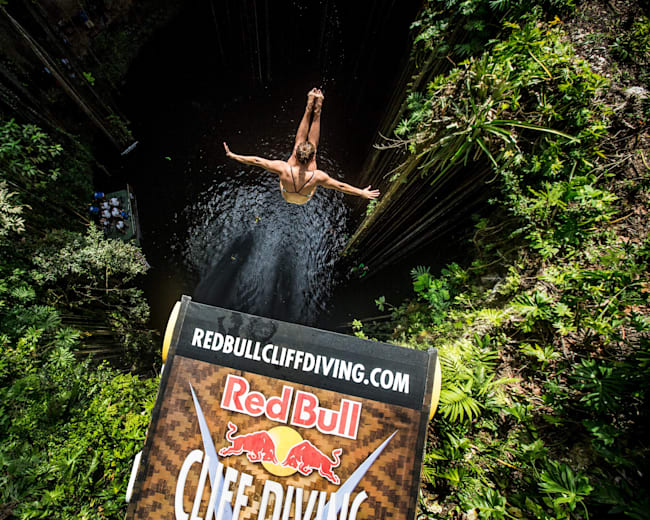 Red Bull Cliff Diving 歴史に残る美麗クリフダイビングスポット 12選 レッドブル