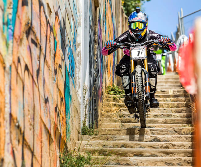 How To Brake Downhill On A Motorcycle Reviewmotors.co