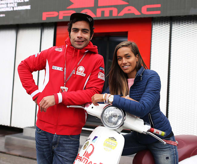 pics Motogp Servustv Moderatorin motogp backstage mit andrea schlager