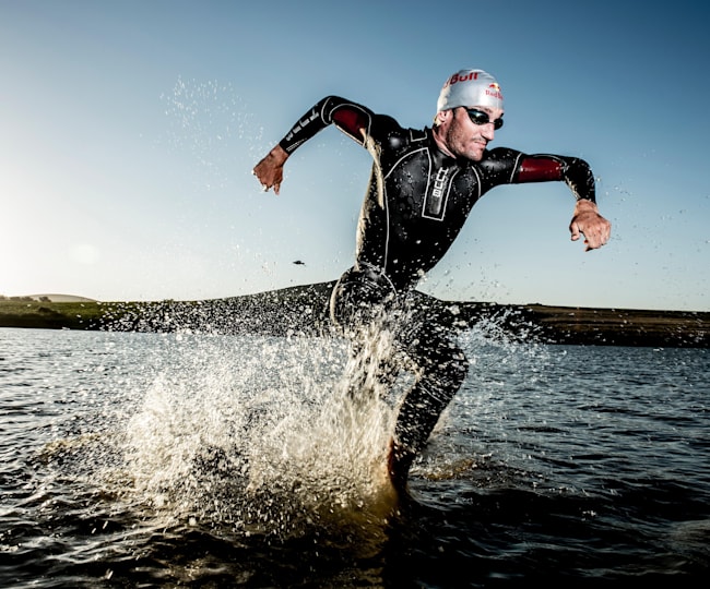 Running your first triathlon - 10 tips from Ross Edgley