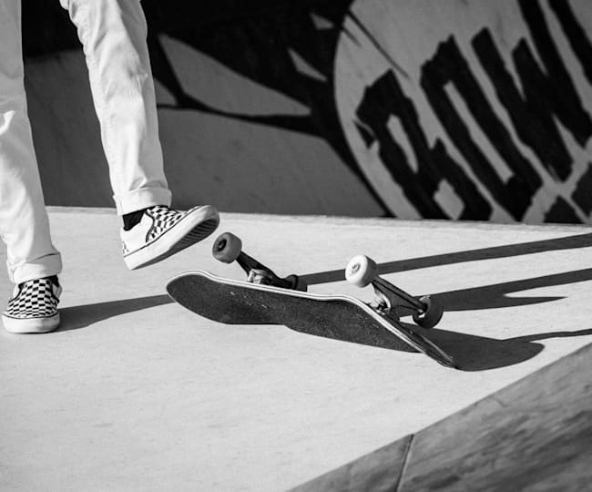 skateboard slip on shoes