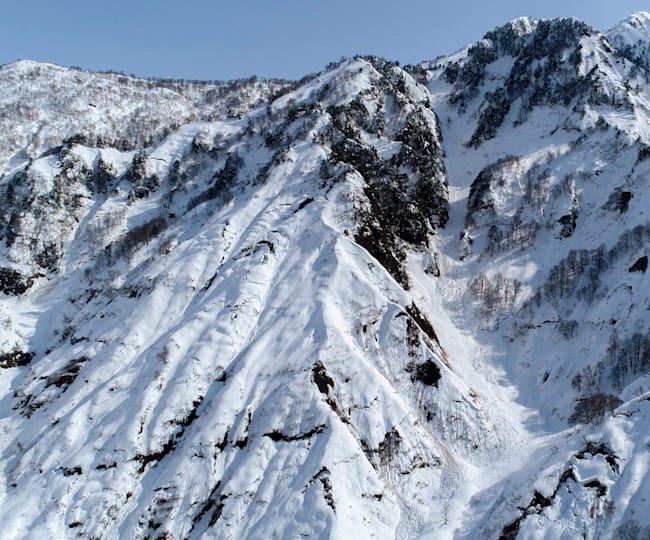 ジャパウ探報 八海山クーロワール 刹那の雪面に記した情熱 映像作 スノーボード バックカントリー