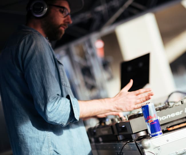 Best Dj Mixes Of 21 The Sets You Need To Listen To