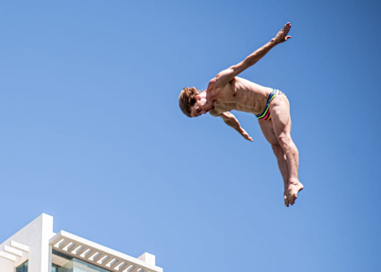 Red Bull Cliff Diving How To Score A Perfect 10