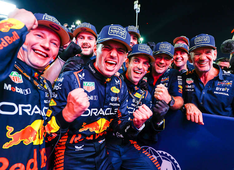 イッツァページ REDBULL Sebastian Vettel's Red Bull Racing F1 career highlights