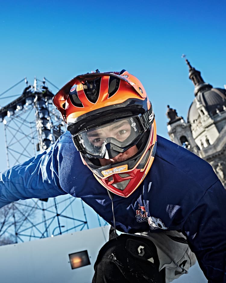 RED BULL CRASHED ICE YOKOHAMA - クラッシュド・アイス