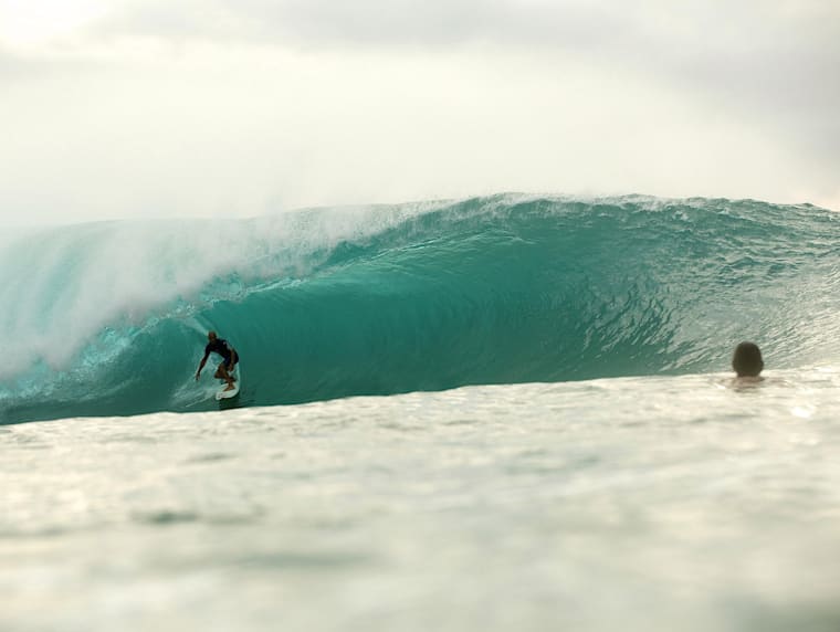 10 Best Surf Spots in Hawaii
