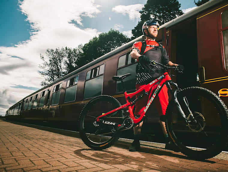 Danny Macaskill s Santa Cruz 5010 CC