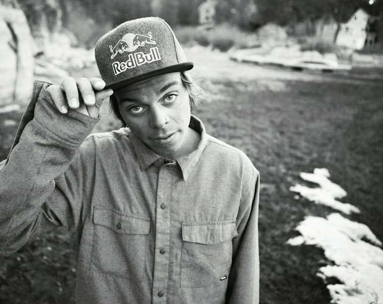 денис леонтьев возраст