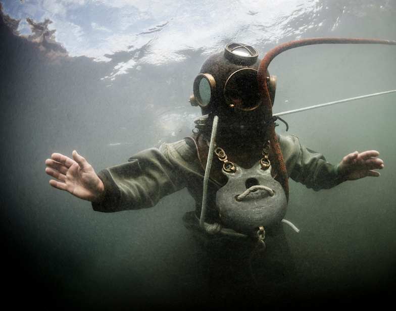 Watch Stig Pryds Do Yoga While Freediving Video