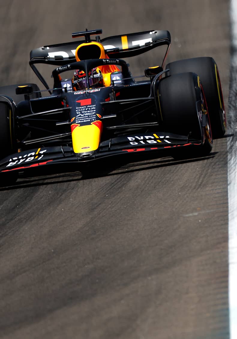 公式 レッドブルレーシング日本語ウェブサイト