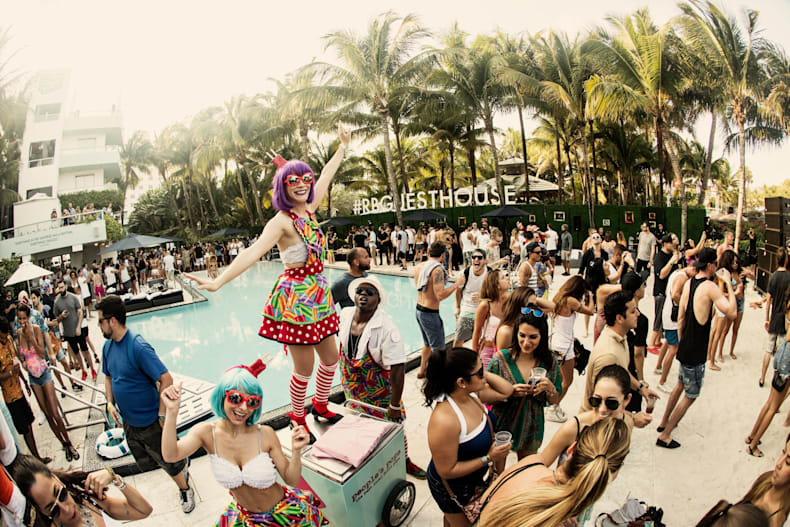 Red Bull Guest House Photos Diddy Gerber Chromeo Red bull balapan melewati miami menuju texas. red bull guest house photos diddy