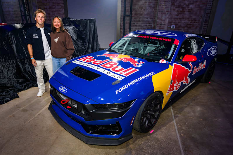 Carrera Oracle Red Bull Racing プルバックカー Carrera Go Oracle Red Bull Formula One ￼ | eBay