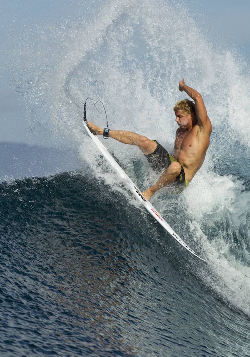 Red bull hat surf 2025
