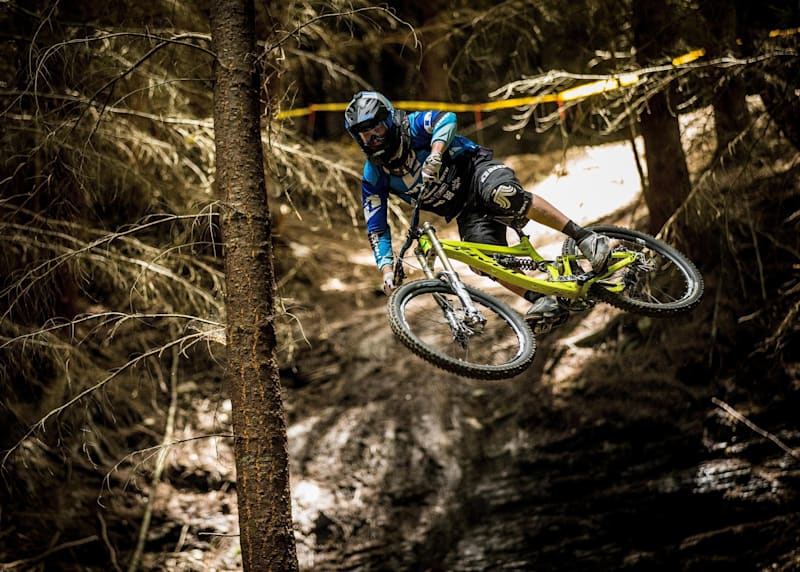 Mtb down hill 2025
