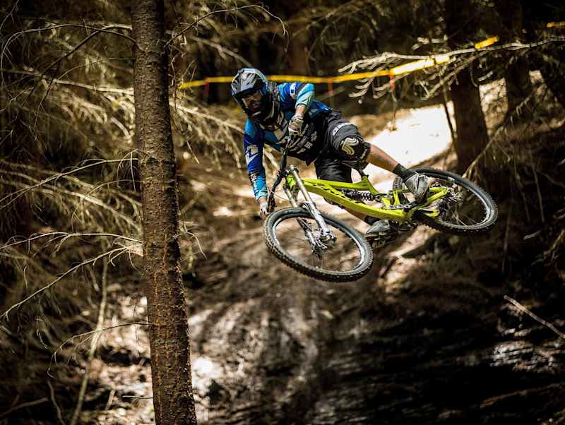 What to wear downhill mountain biking kit list