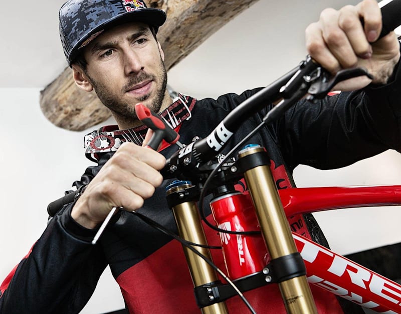 Best Downhill Riders on Instagram: Follow them now!