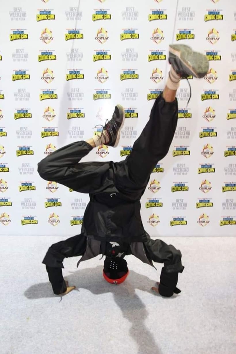 Headstands by a ninja