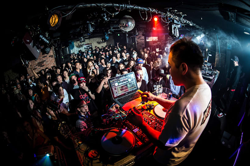 フロアをロックできるdjは誰だ Red Bull Thre3style Japan Final