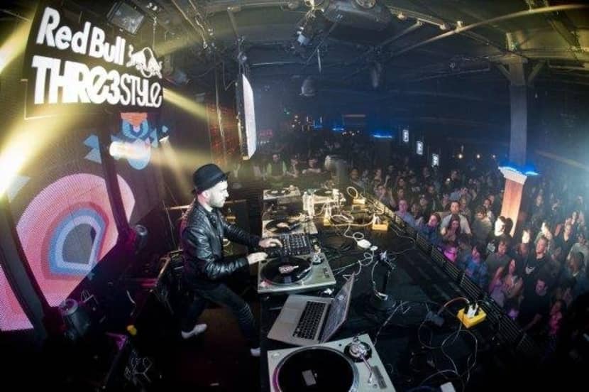 Red Bull University Thre3style 福岡予選 参加djプロフィール
