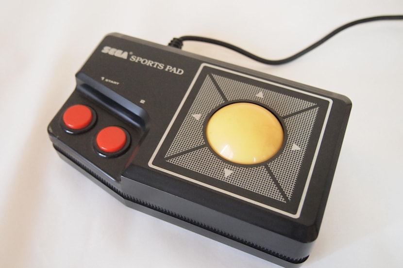 いくつ知ってる かっこいい そんな機能が 素晴らしきゲームコントローラー博覧会