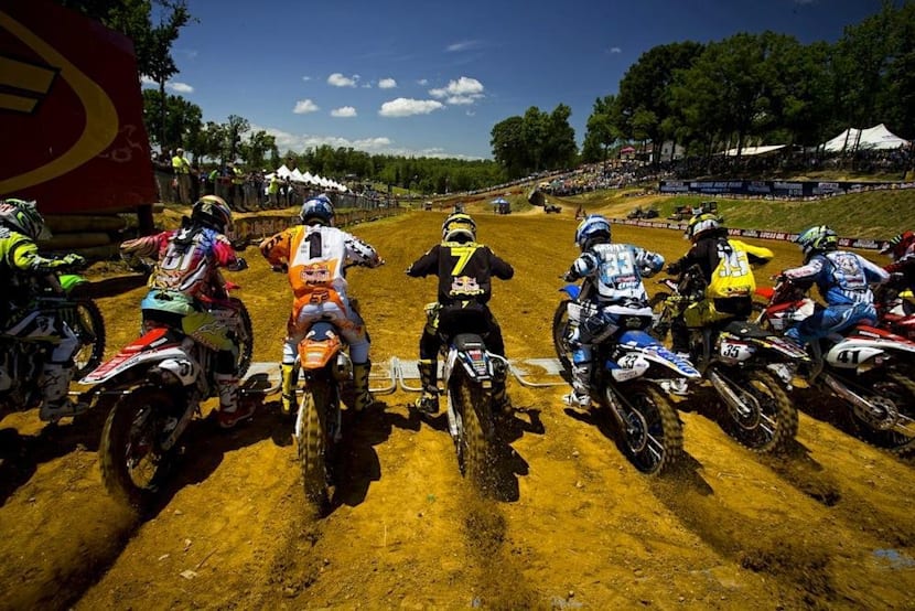 Motocross Basics The 8 Do S And Don Ts Of Mx