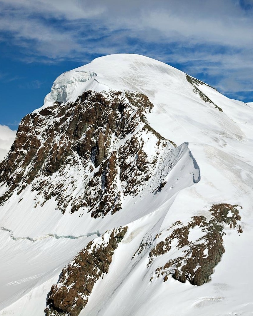 登山初心者向けの世界の名峰 ベスト8 Adventure