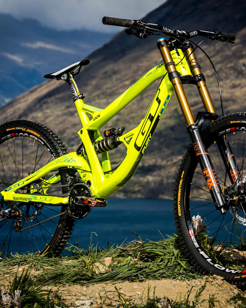 gt fury elite complete mountain bike