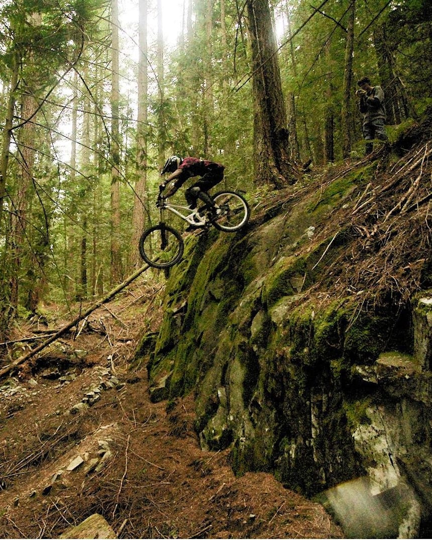 downhill mountain bike