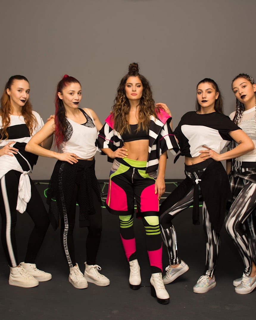 Atiye Nin Kalbimin Fendi Klibi Redbull Com Muzik Te