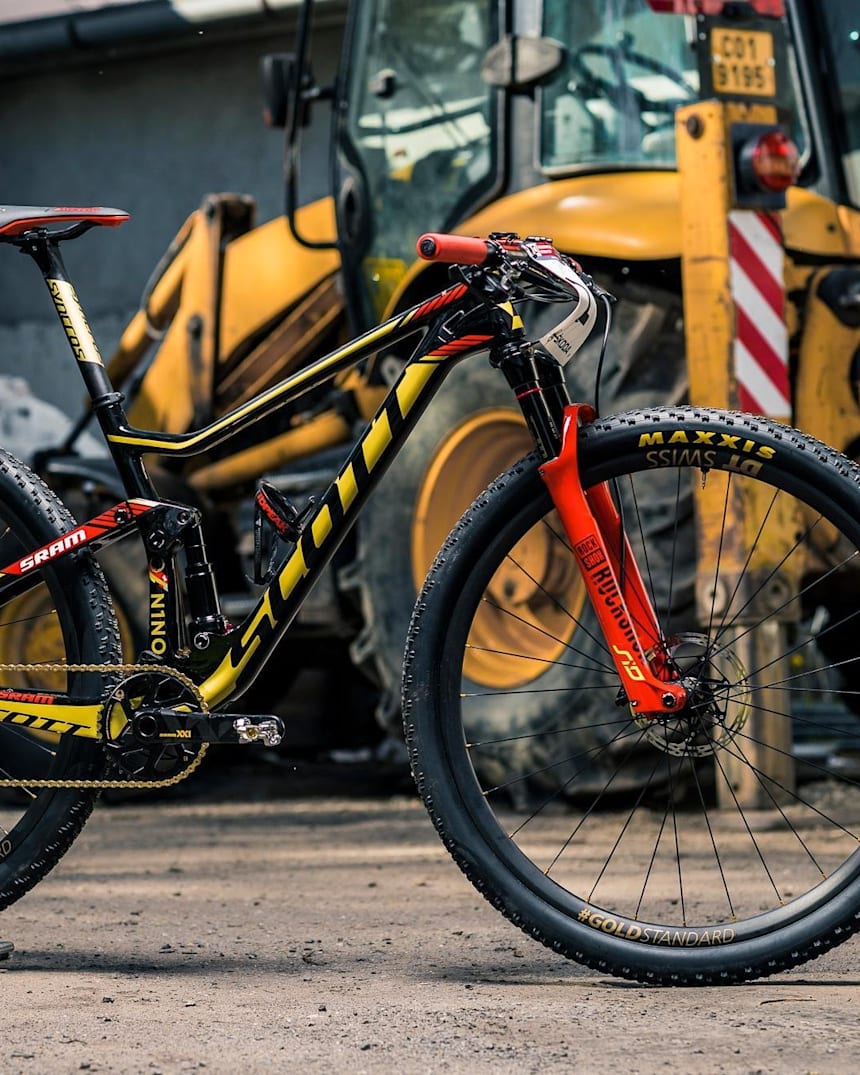 nino schurter bike 2021