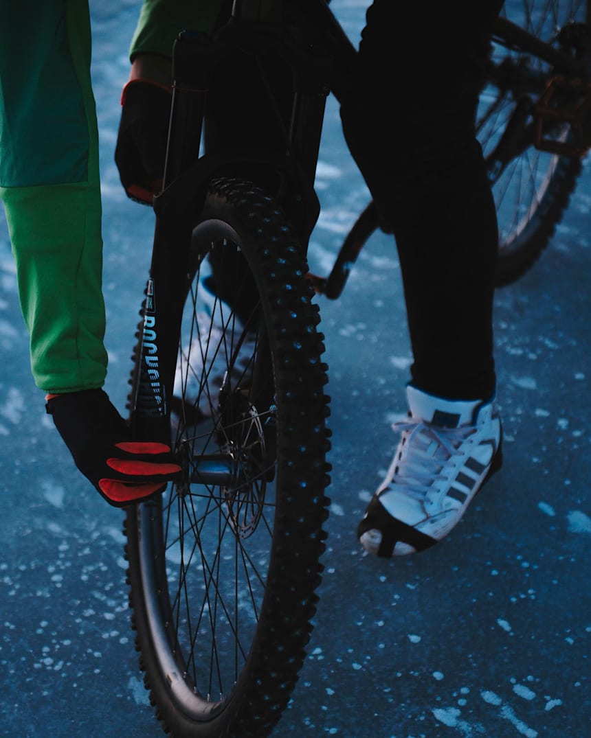 bicycle with pedals on front wheel