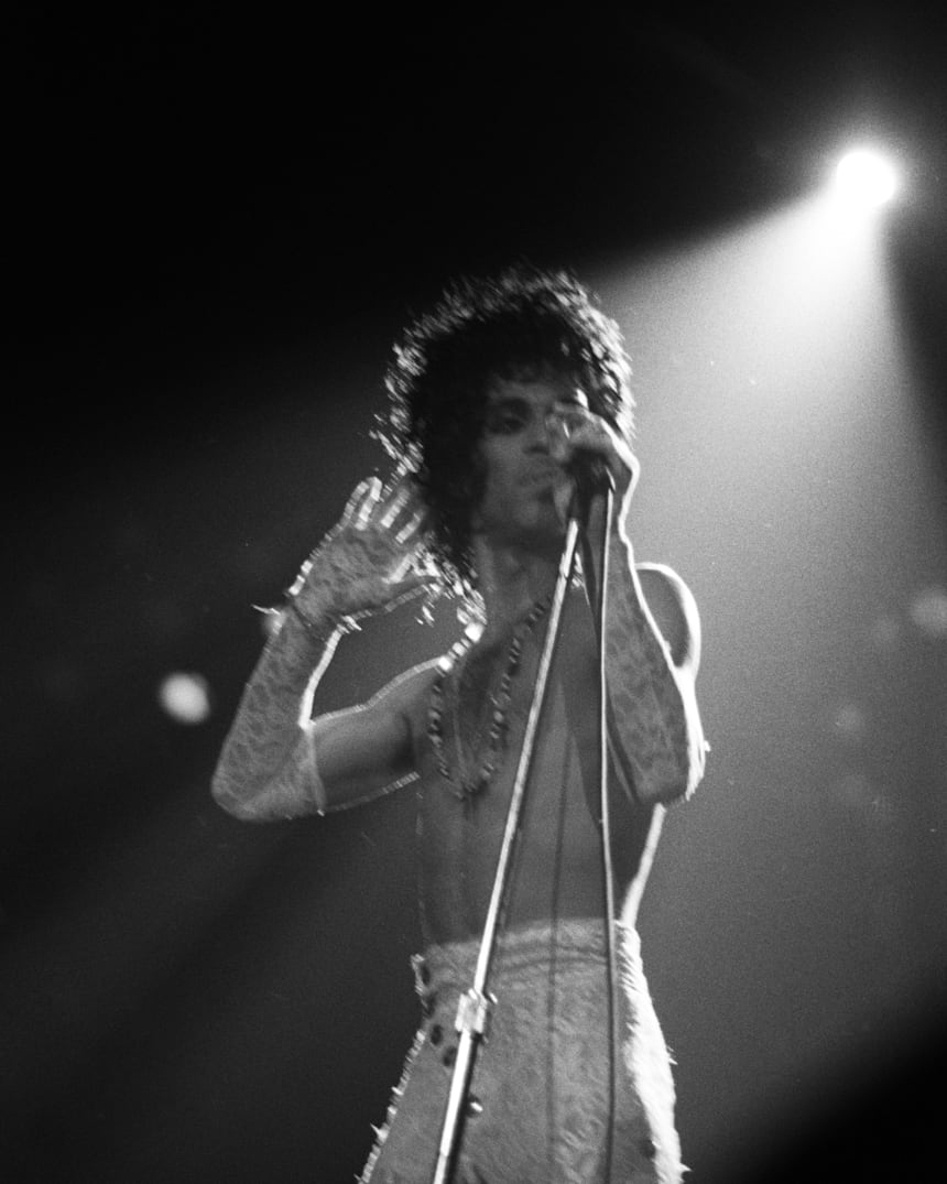 The Story Behind Prince S Forgotten Christmas Song