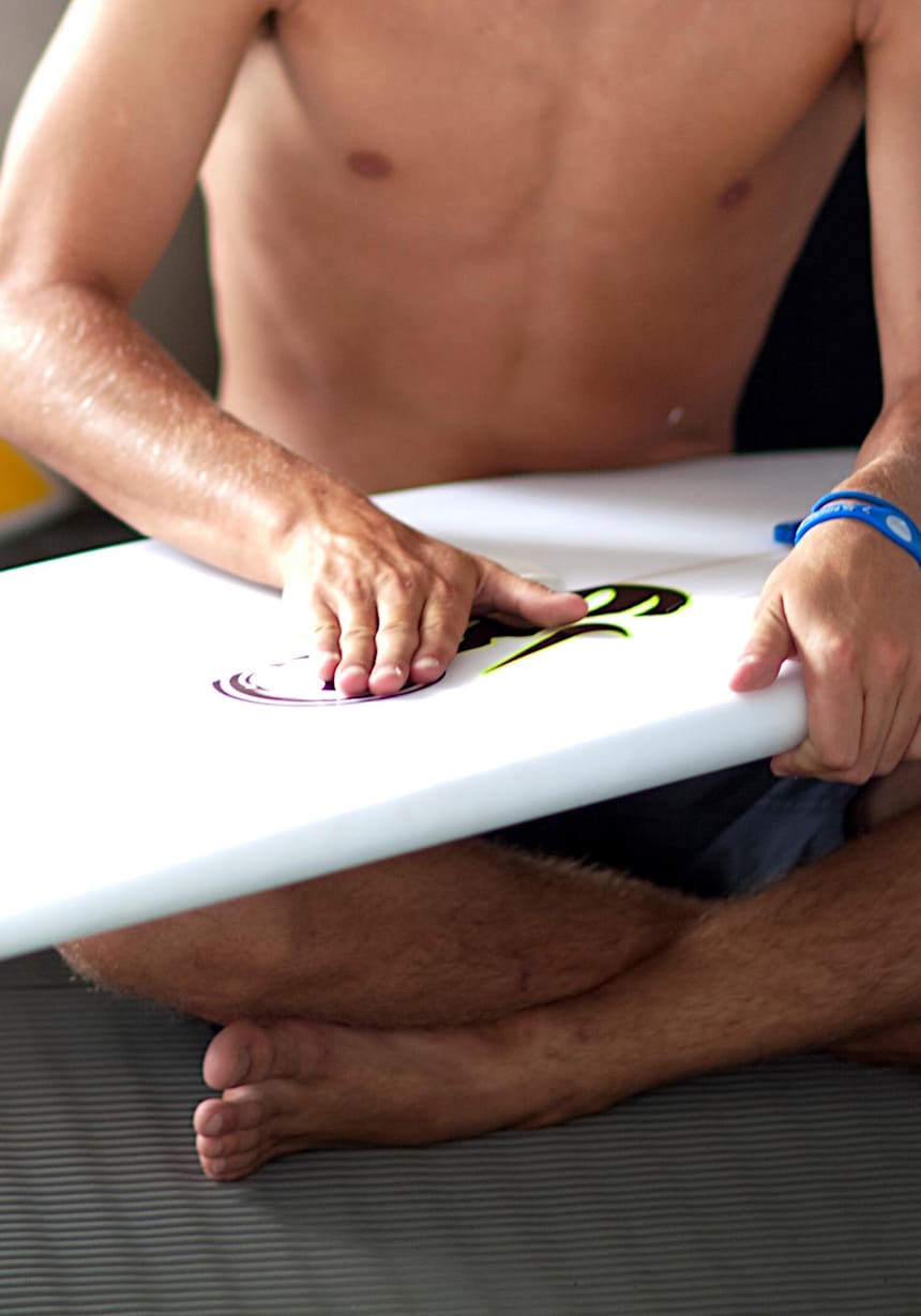How To Wax A Surfboard 5 Tips How To Do It Best